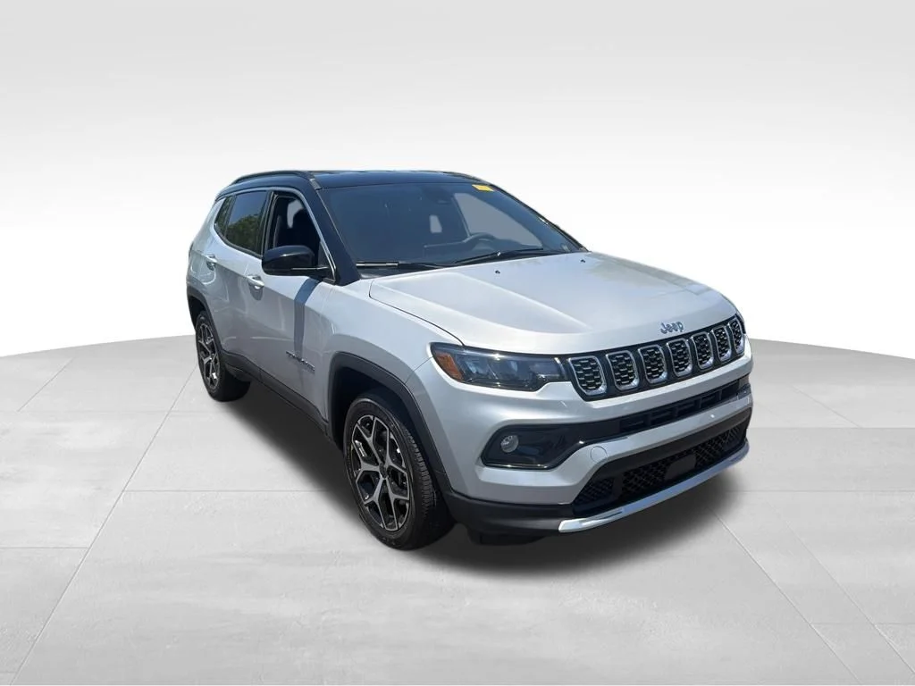 Used 2025 Silver Jeep Limited image 3