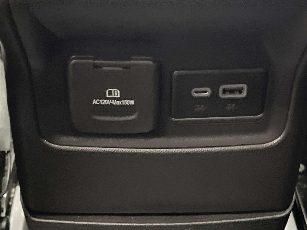 2022 GMC Acadia Denali - Photo 16
