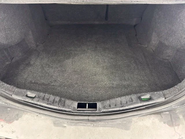 Used 2019 Gray Ford SE image 29