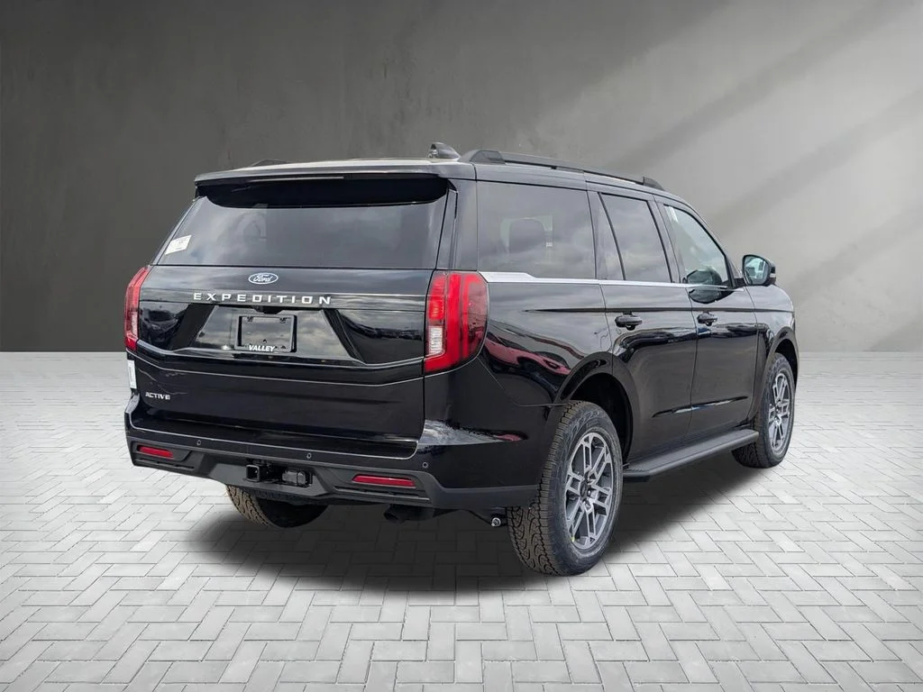 New 2026 Agate Black Metallic Ford Active image 10