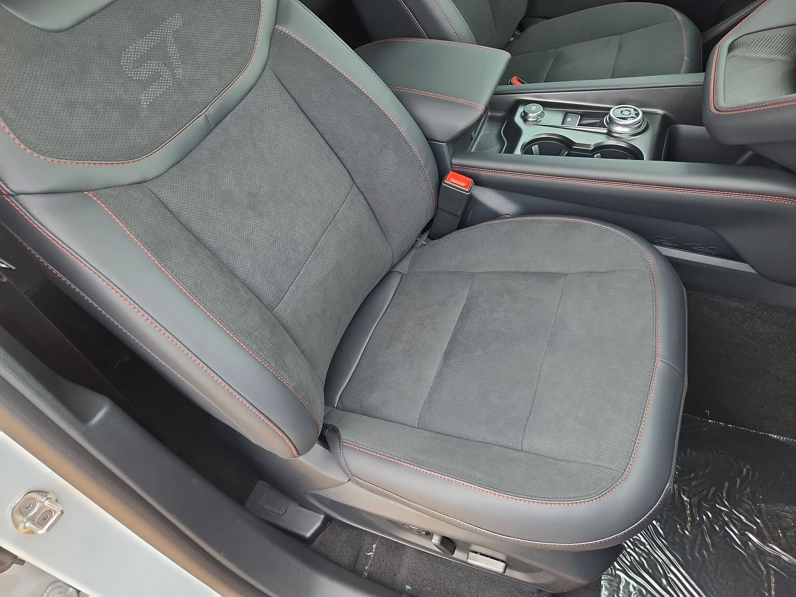 New 2026 Space White Metallic Ford ST image 28