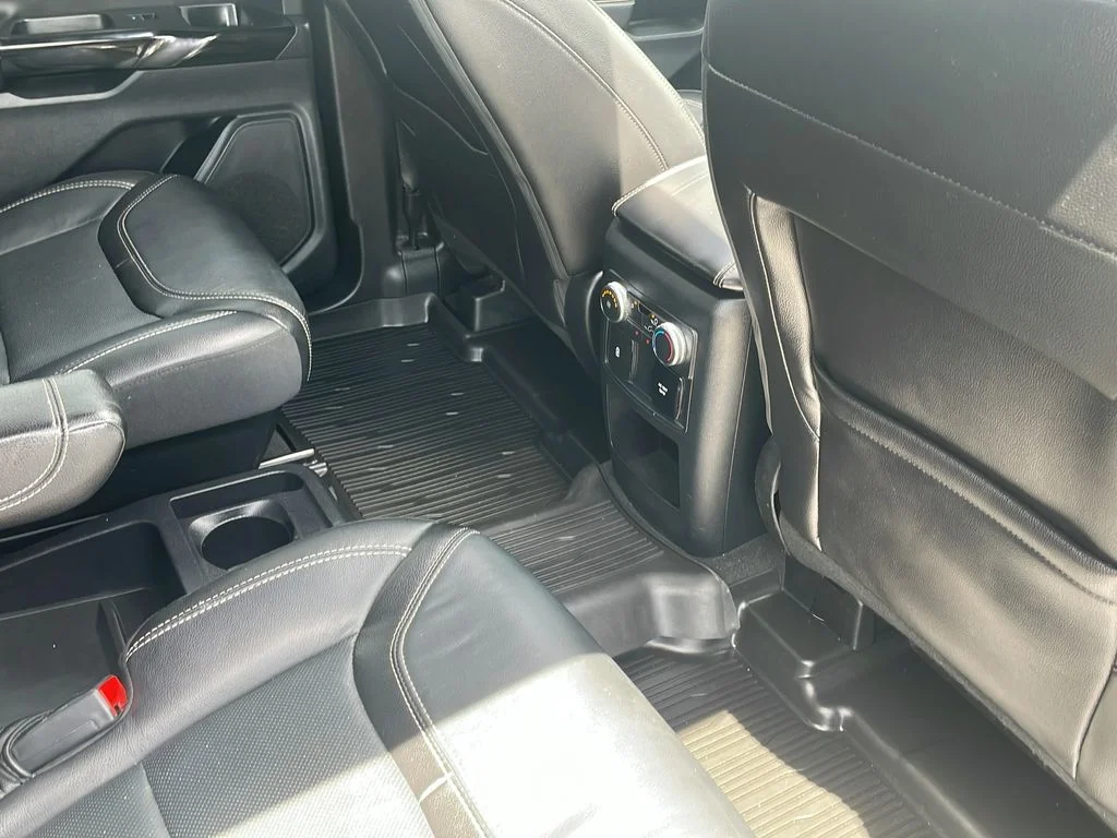2021 Ford Explorer ST - Photo 25