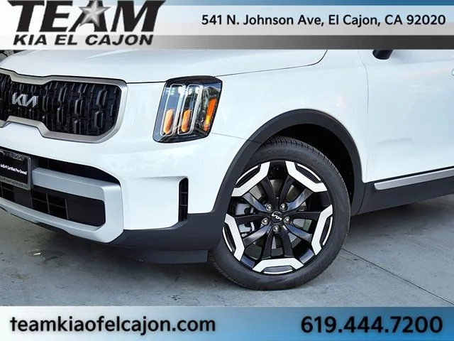 Certified Used 2024 White Kia EX FWD image 3