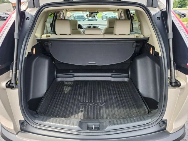 Used 2018 Beige Honda EX-L image 19
