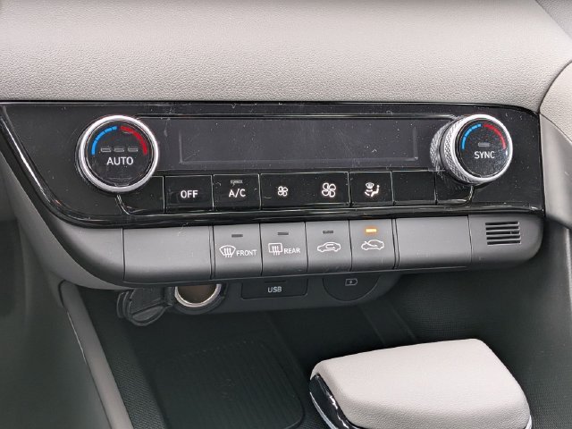 Used 2026 White Hyundai SEL Sport image 19