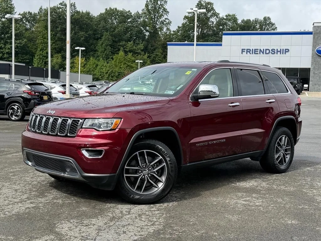 Used 2018 Red Jeep Limited image 2