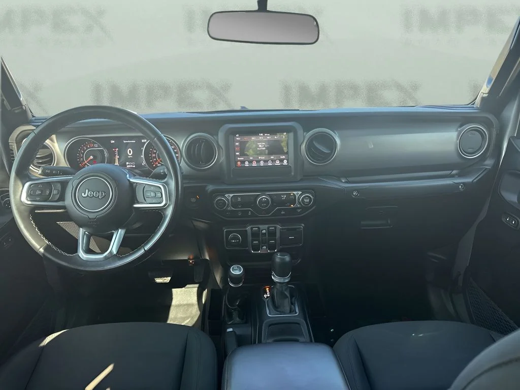 Used 2020 Silver Jeep Sport image 11