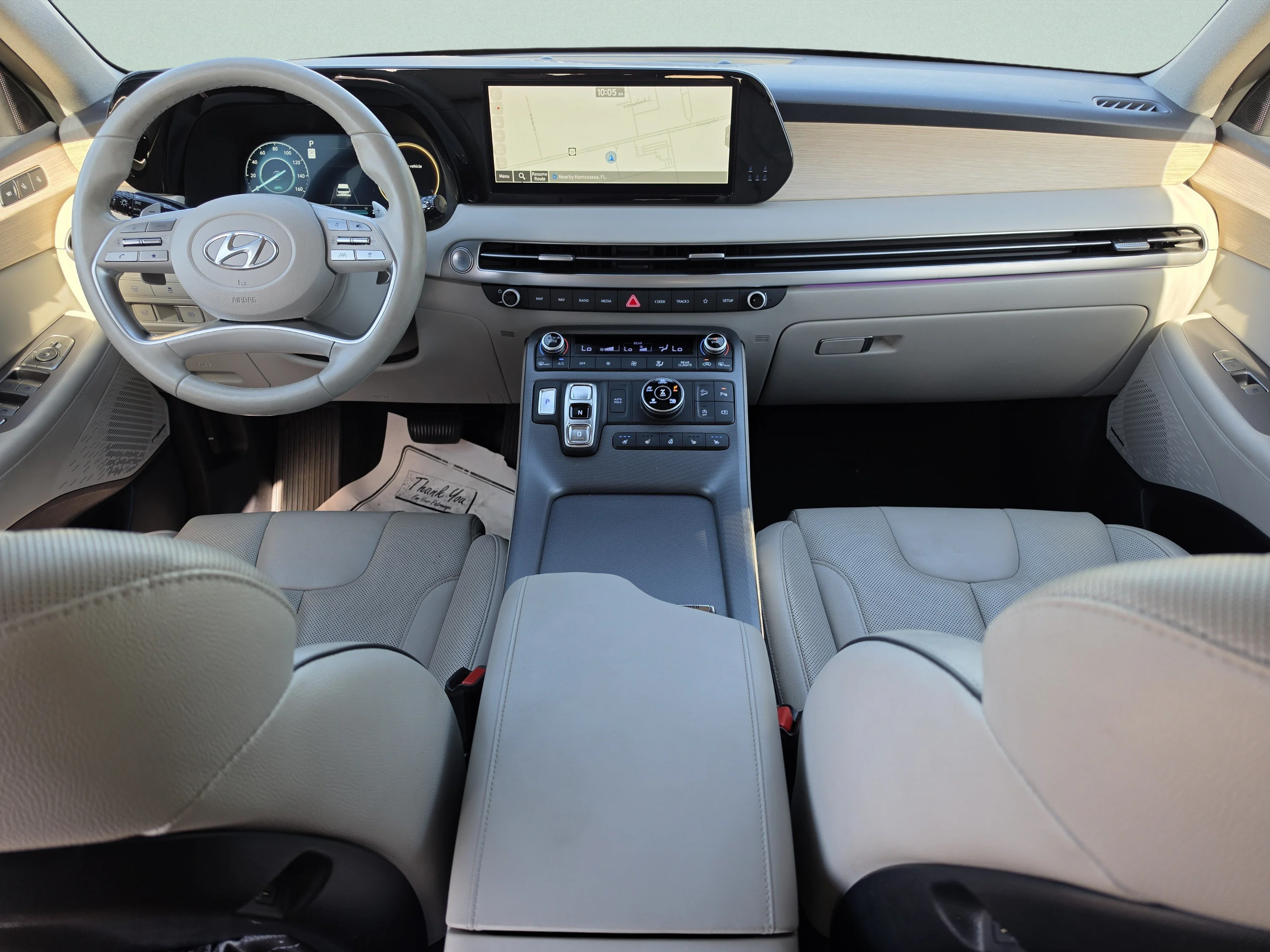 Used 2024 Moonlight Cloud Hyundai Limited image 18