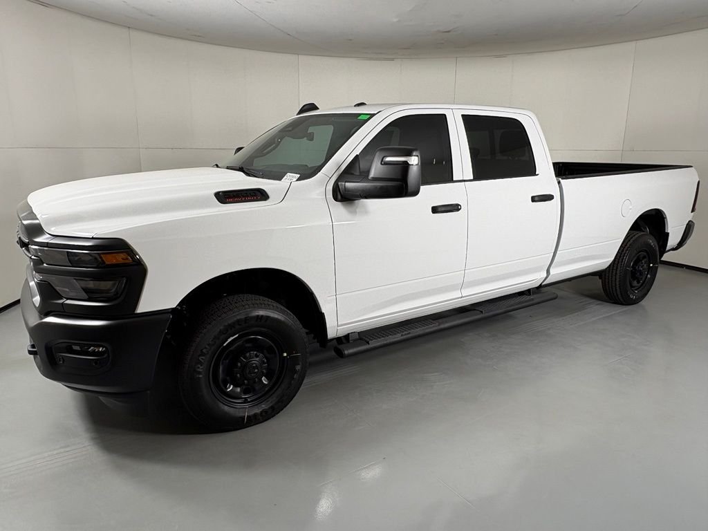 New 2026 Bright White Clear-Coat Exterior Paint RAM Tradesman image 4