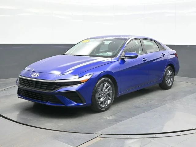 Used 2024 Blue Hyundai SEL image 1