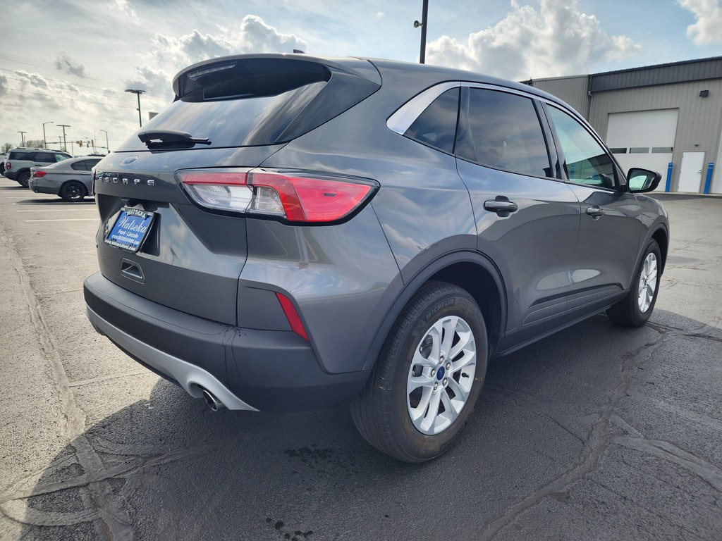 Used 2022 Carbonized Gray Metallic Ford SE image 4