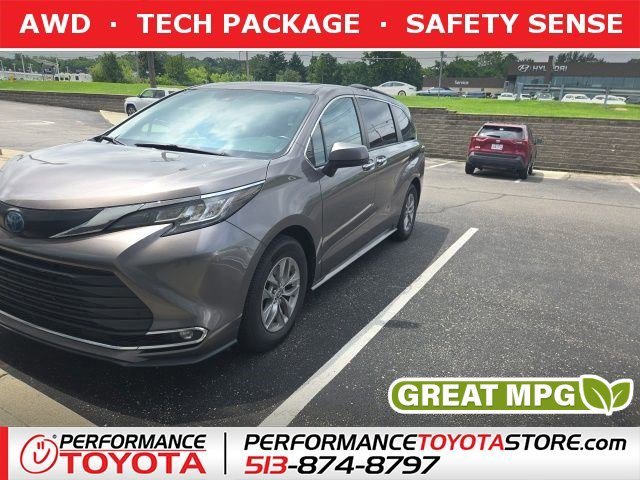 Used 2022 Predawn Gray Mica Toyota XLE image 1