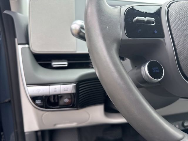 Used 2023 Digital Teal Hyundai SEL image 25