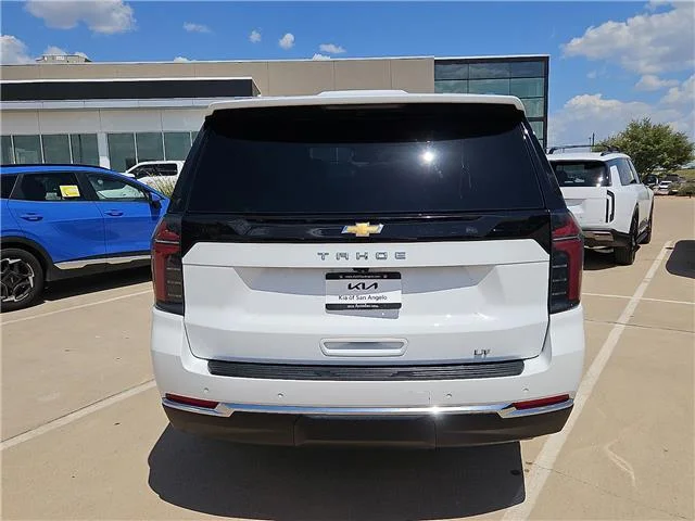 Used 2025 Summit White Chevrolet LT 4x2 image 4