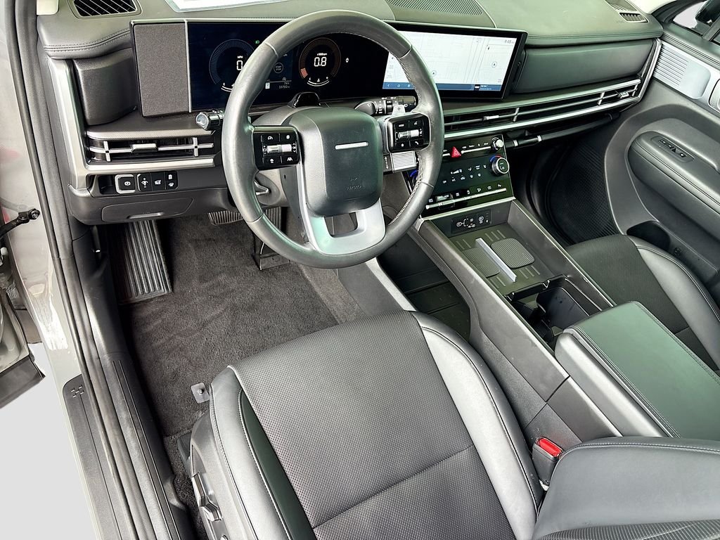 Used 2025 Gray Hyundai  image 9