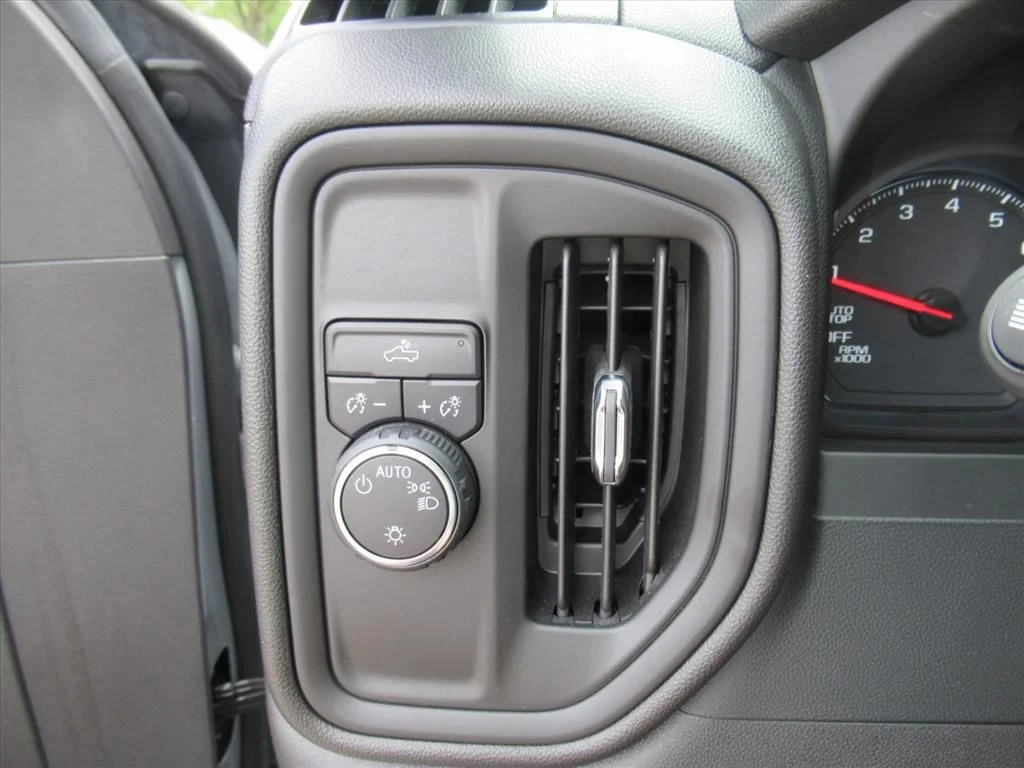 Used 2024 Gray Chevrolet Custom image 19