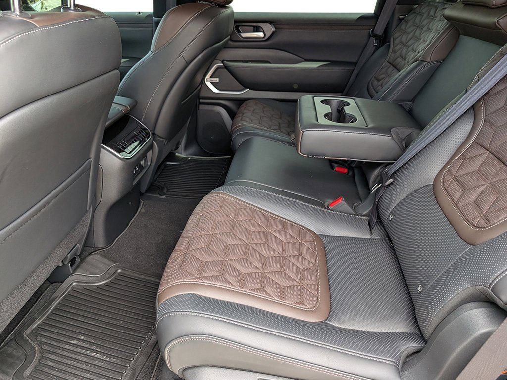 New 2026 Super Black Nissan Platinum Reserve image 21
