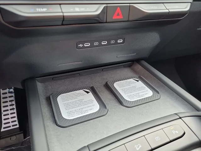 New 2027 Wolf Gray Kia X-LINE SX image 32
