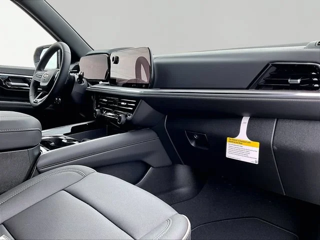 2026 Chevrolet Suburban Premier - Photo 9