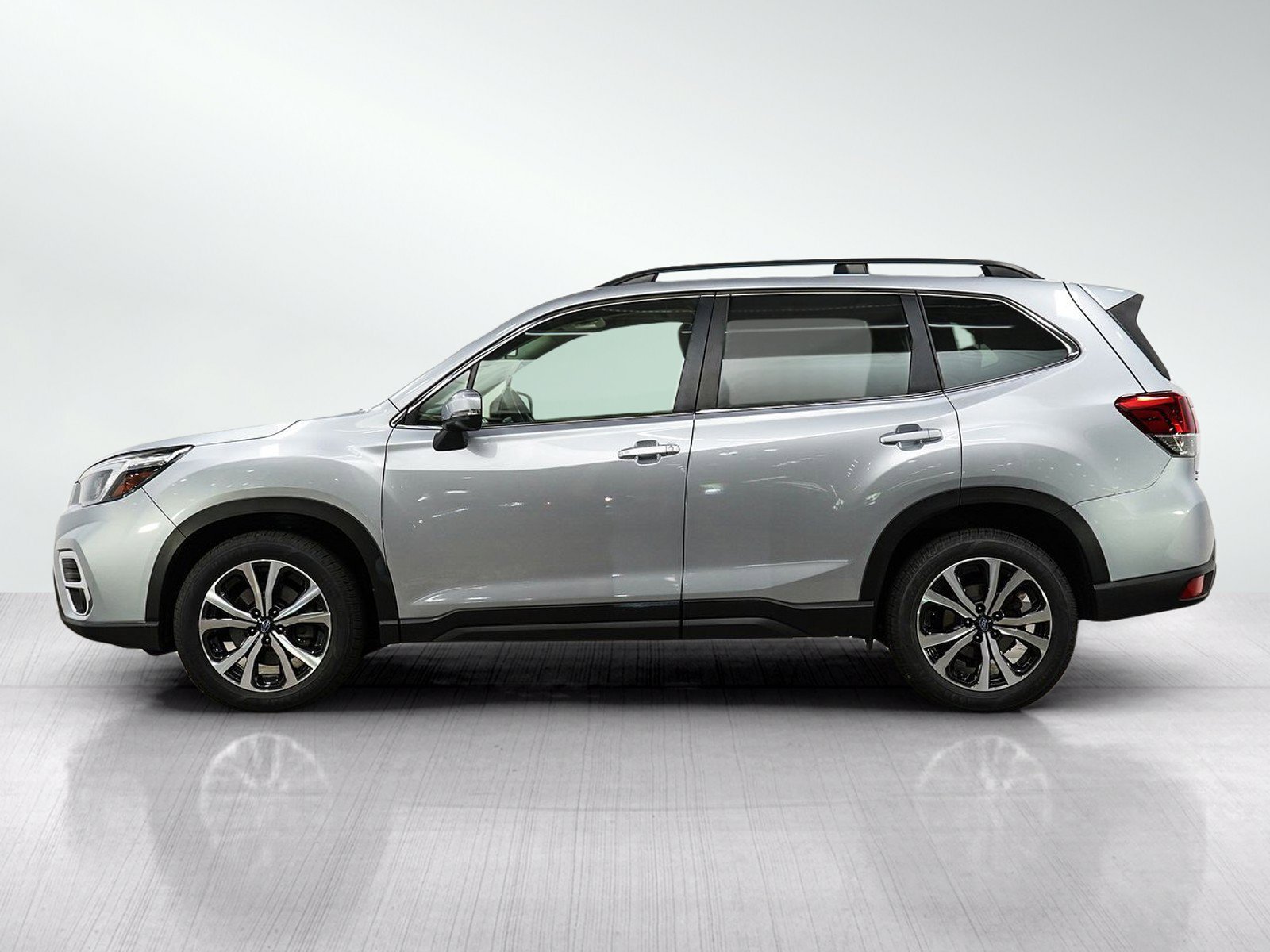 Used 2019 Subaru Forester Limited with VIN JF2SKAUC2KH548567 for sale in South Saint Paul, Minnesota