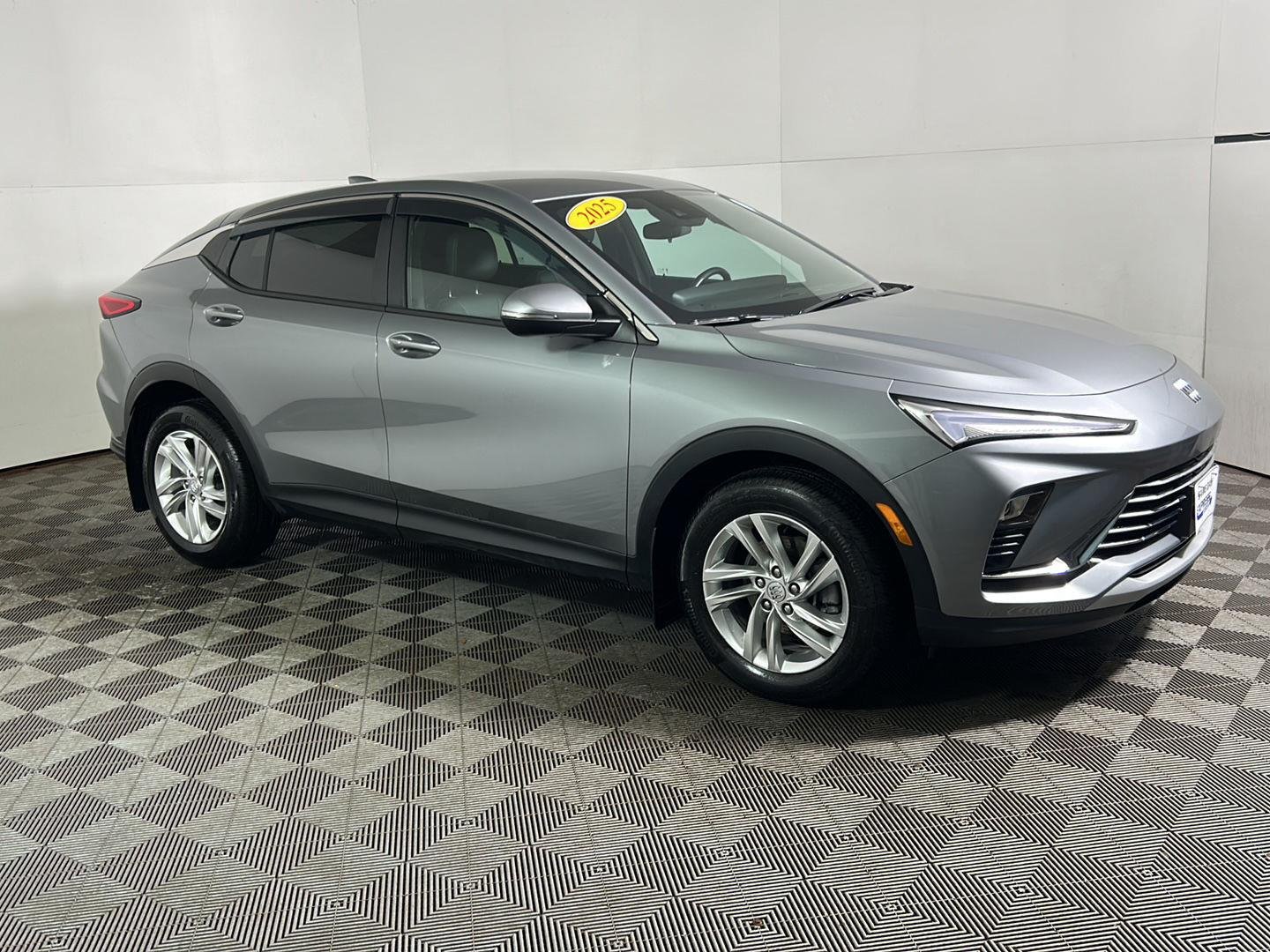Used 2025 Moonstone Gray Metallic Buick Preferred image 5