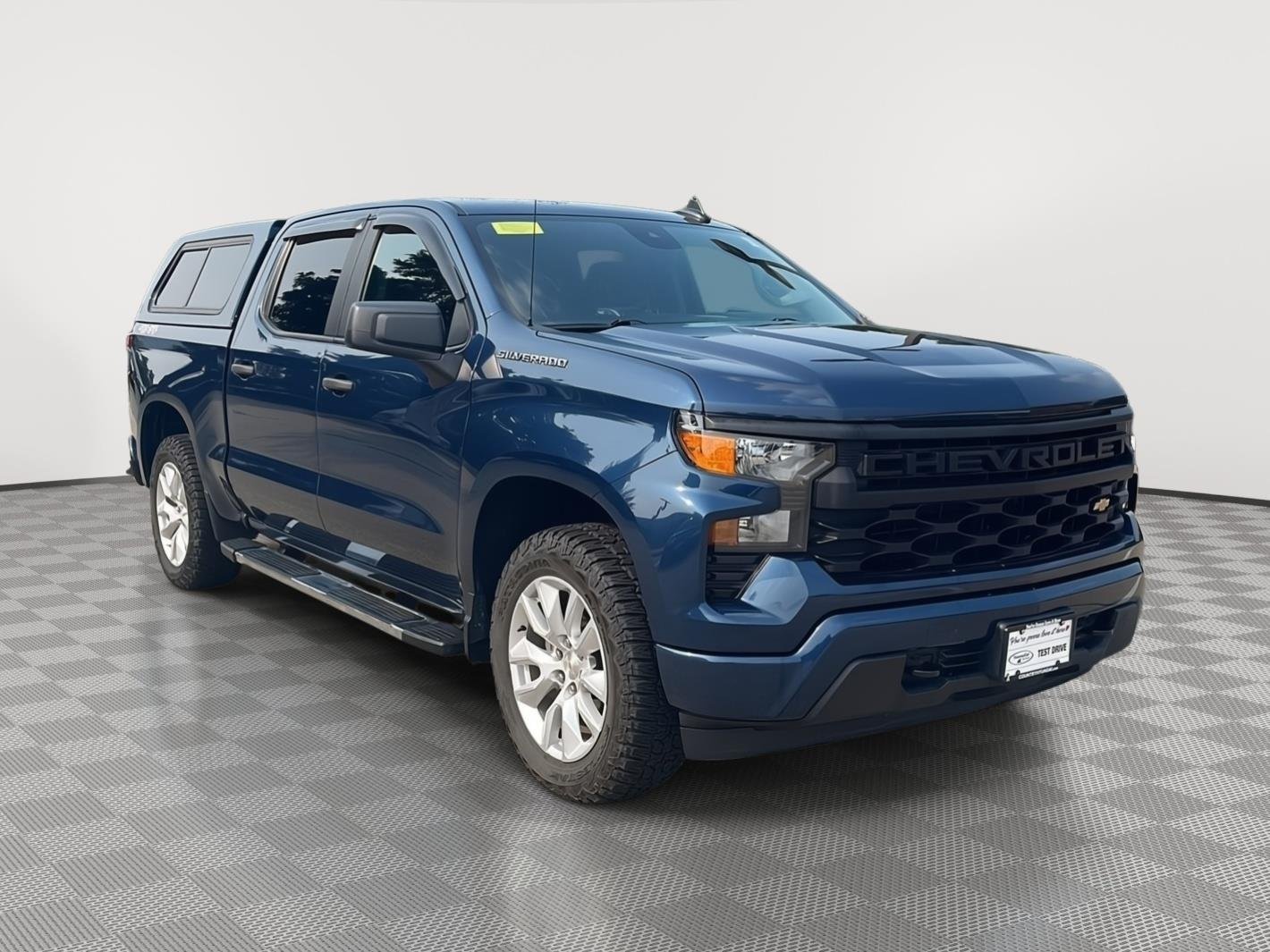 Used 2022 Northsky Blue Metallic Chevrolet Custom image 3