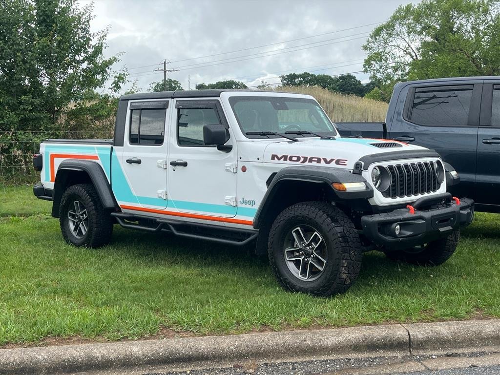 2024 Jeep Gladiator Mojave's photo