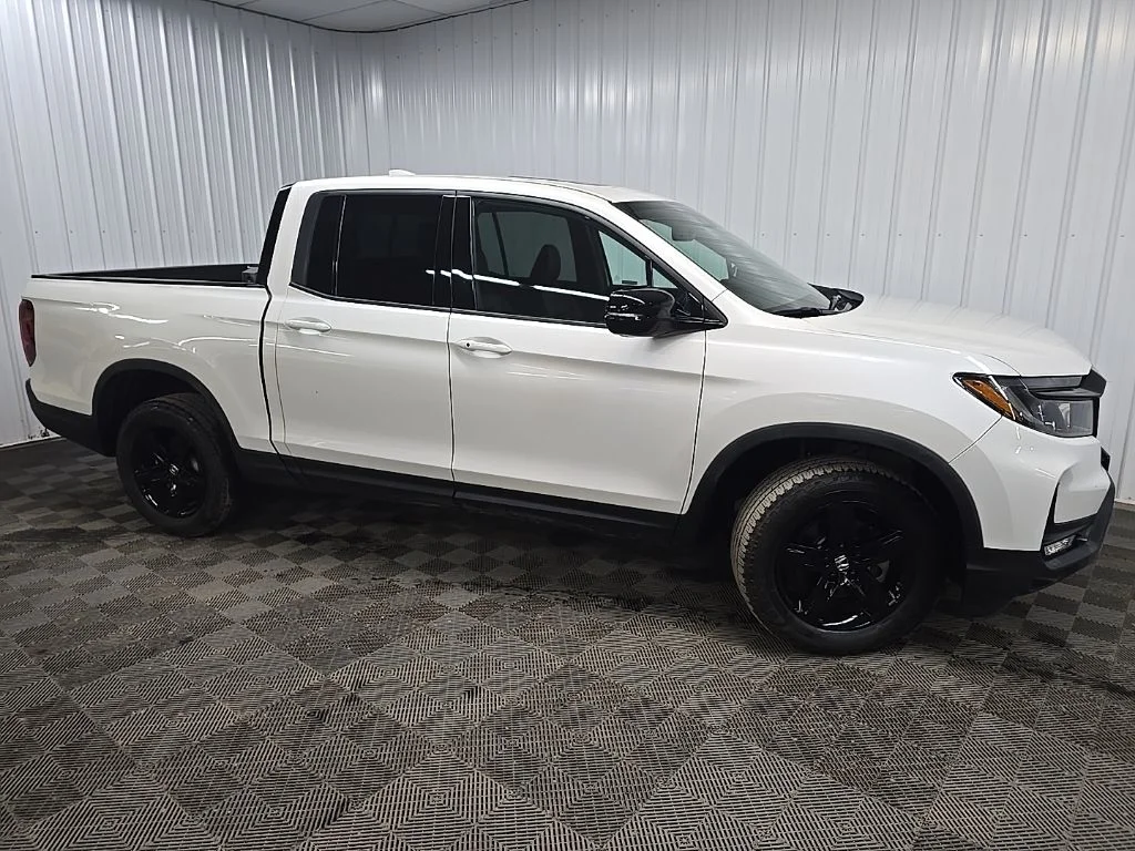 2023 Honda Ridgeline Black Edition's photo