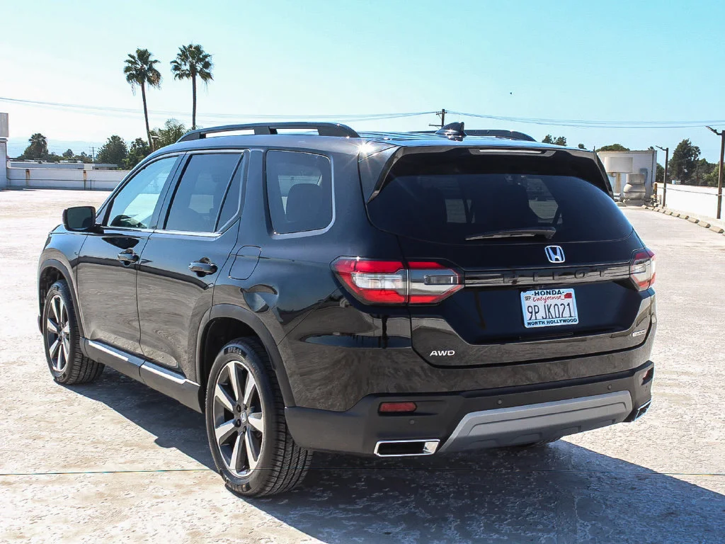 2025 Honda Pilot Touring - Photo 32