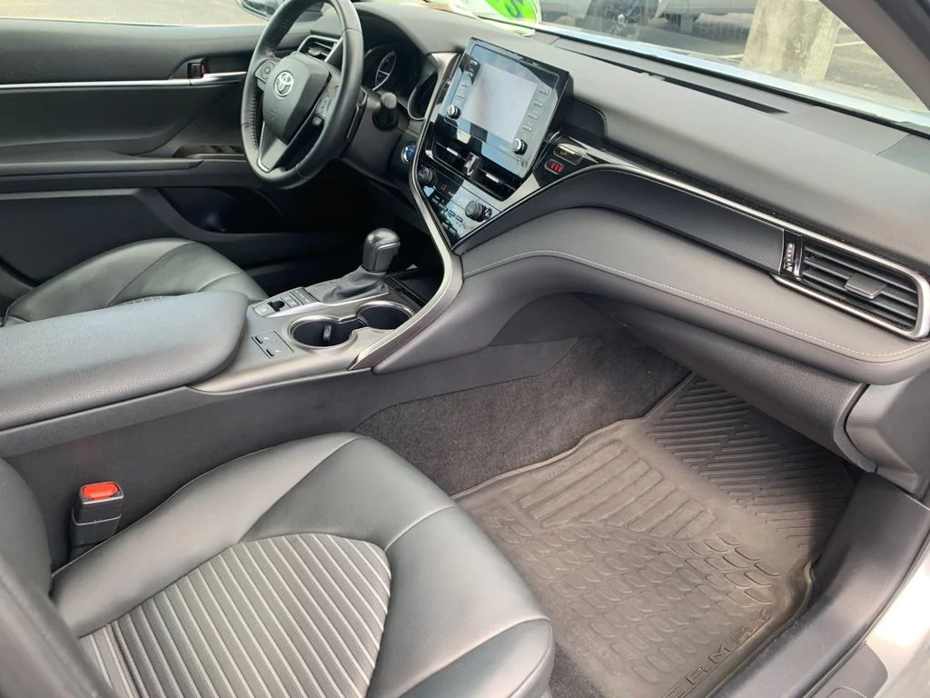 Used 2022 Silver Toyota SE image 18