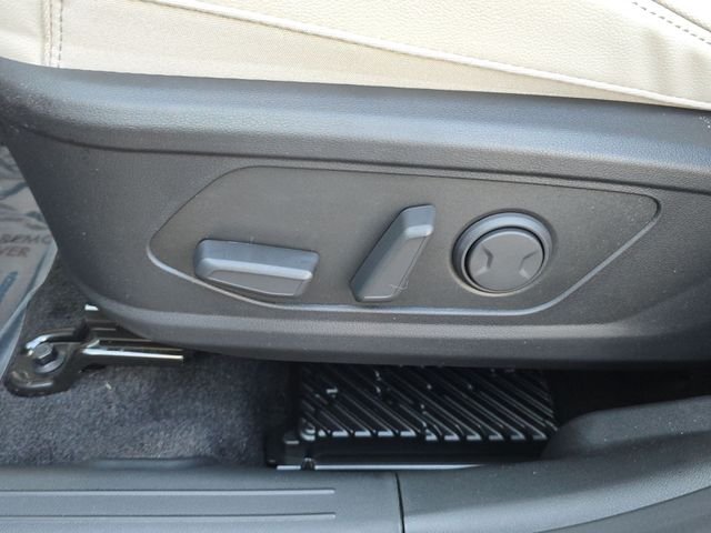 Used 2025 Gray Hyundai Limited image 12