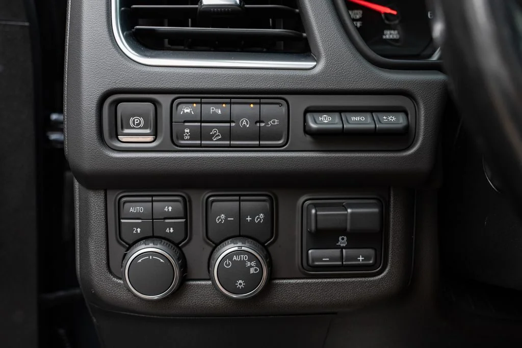 Used 2021 Gray Chevrolet Premier image 20
