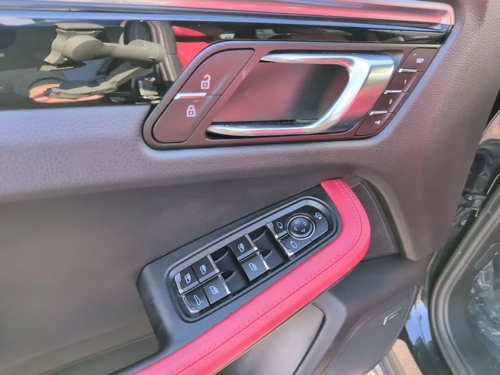 Used 2022 Black Porsche Base image 11