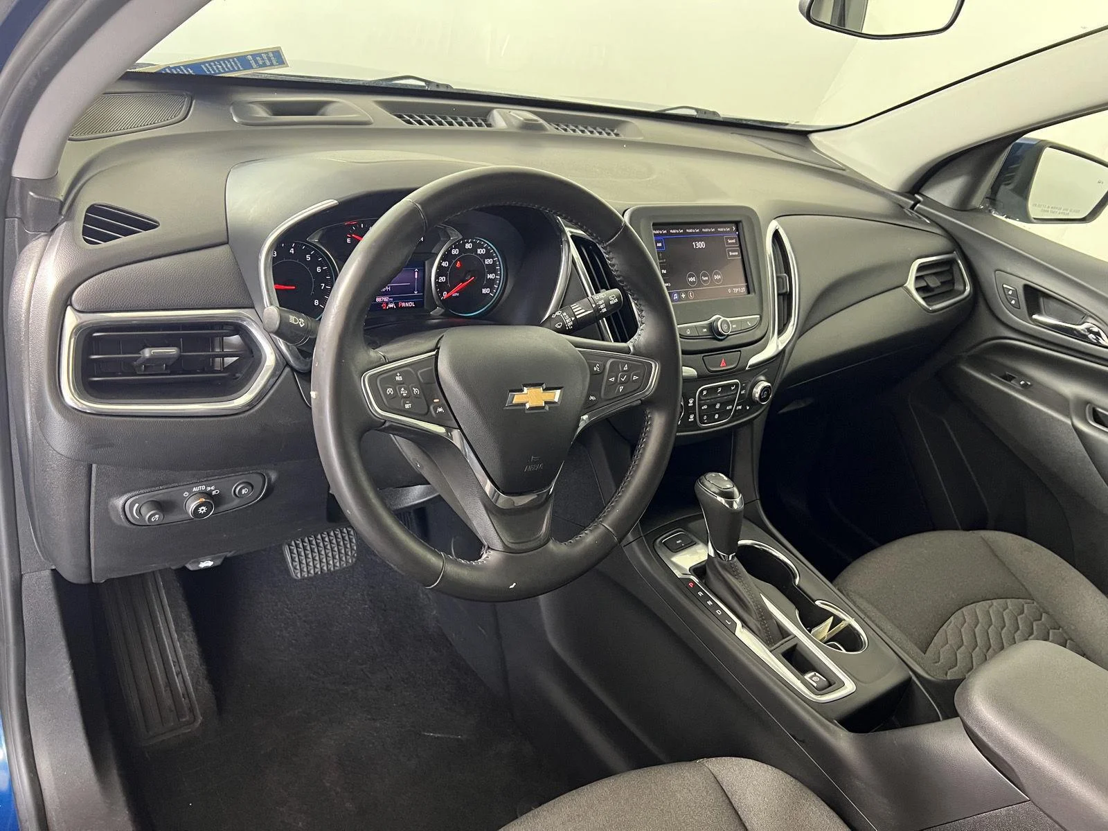 Used 2020 Pacific Blue Metallic Chevrolet LT image 10
