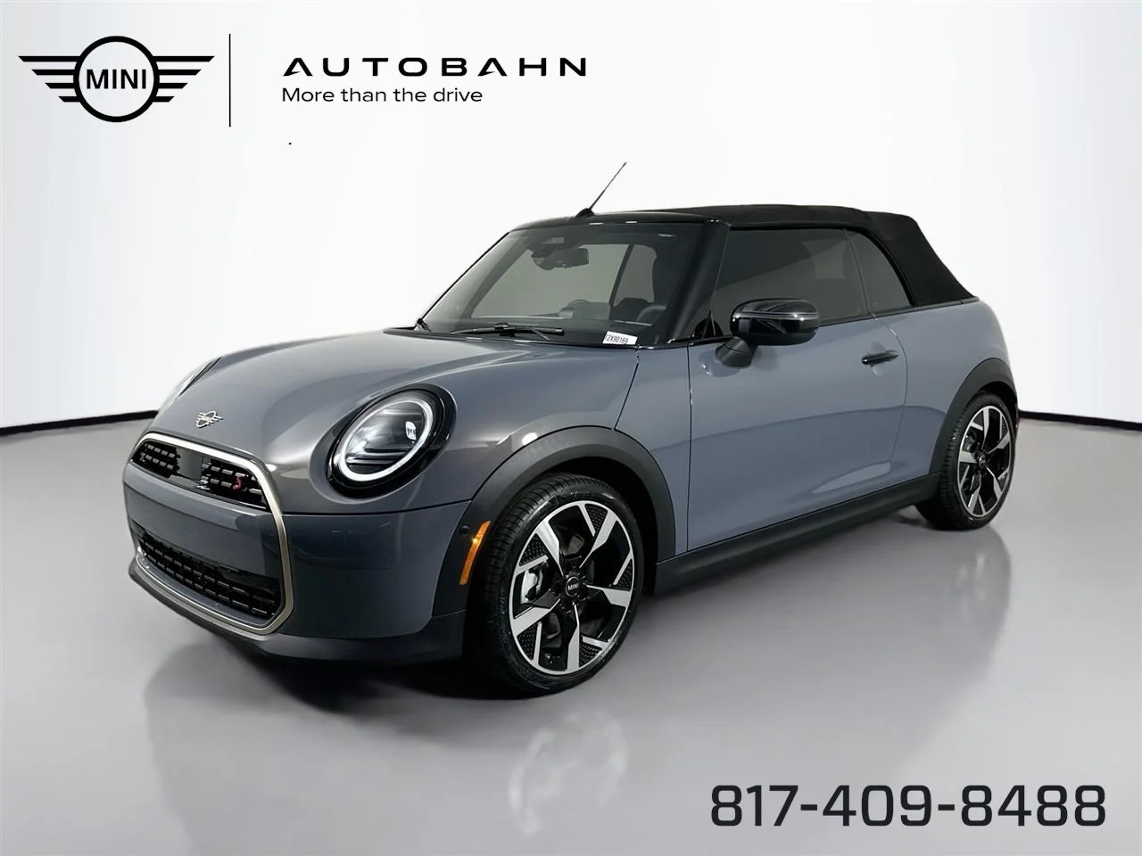 2026 MINI Convertible Cooper S Signature's photo