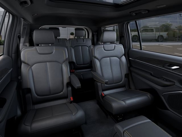 New 2026 Bright White Clear-Coat Exterior Paint Jeep  image 16