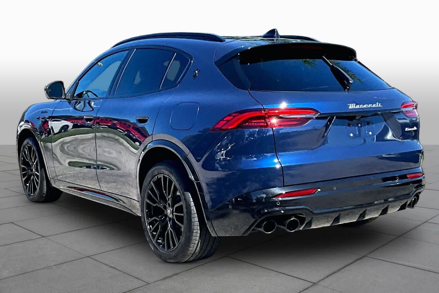 Used 2025 BLU MODENA METALLIC Maserati Modena image 12