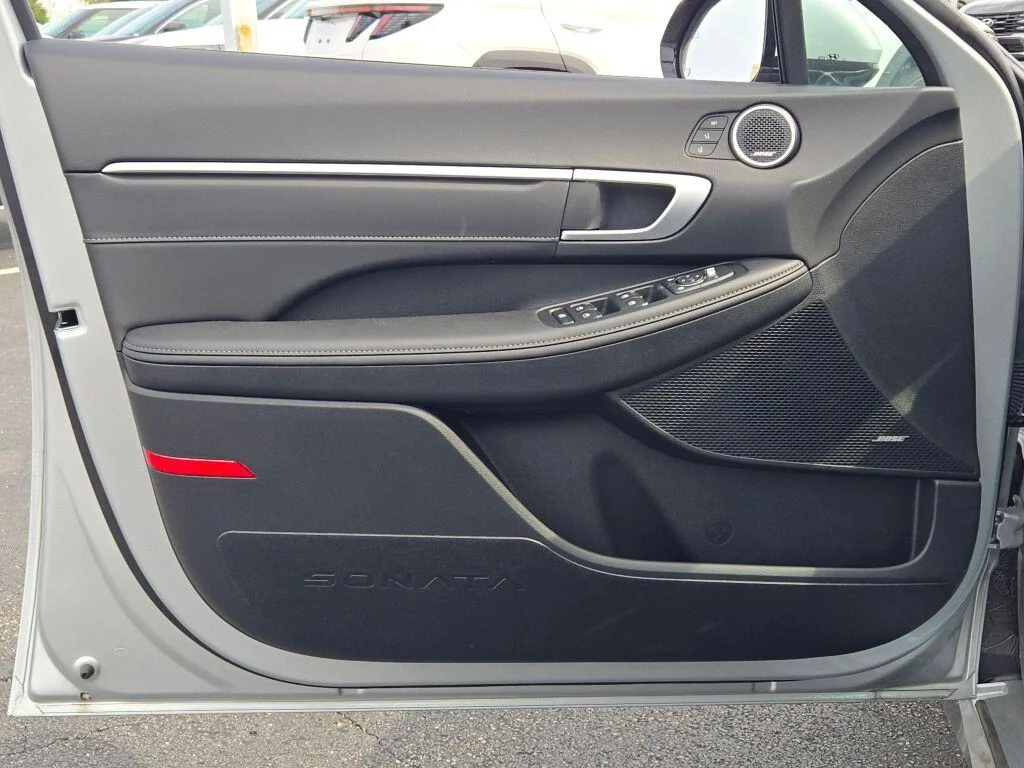 2025 Hyundai Sonata Hybrid Limited - Photo 20