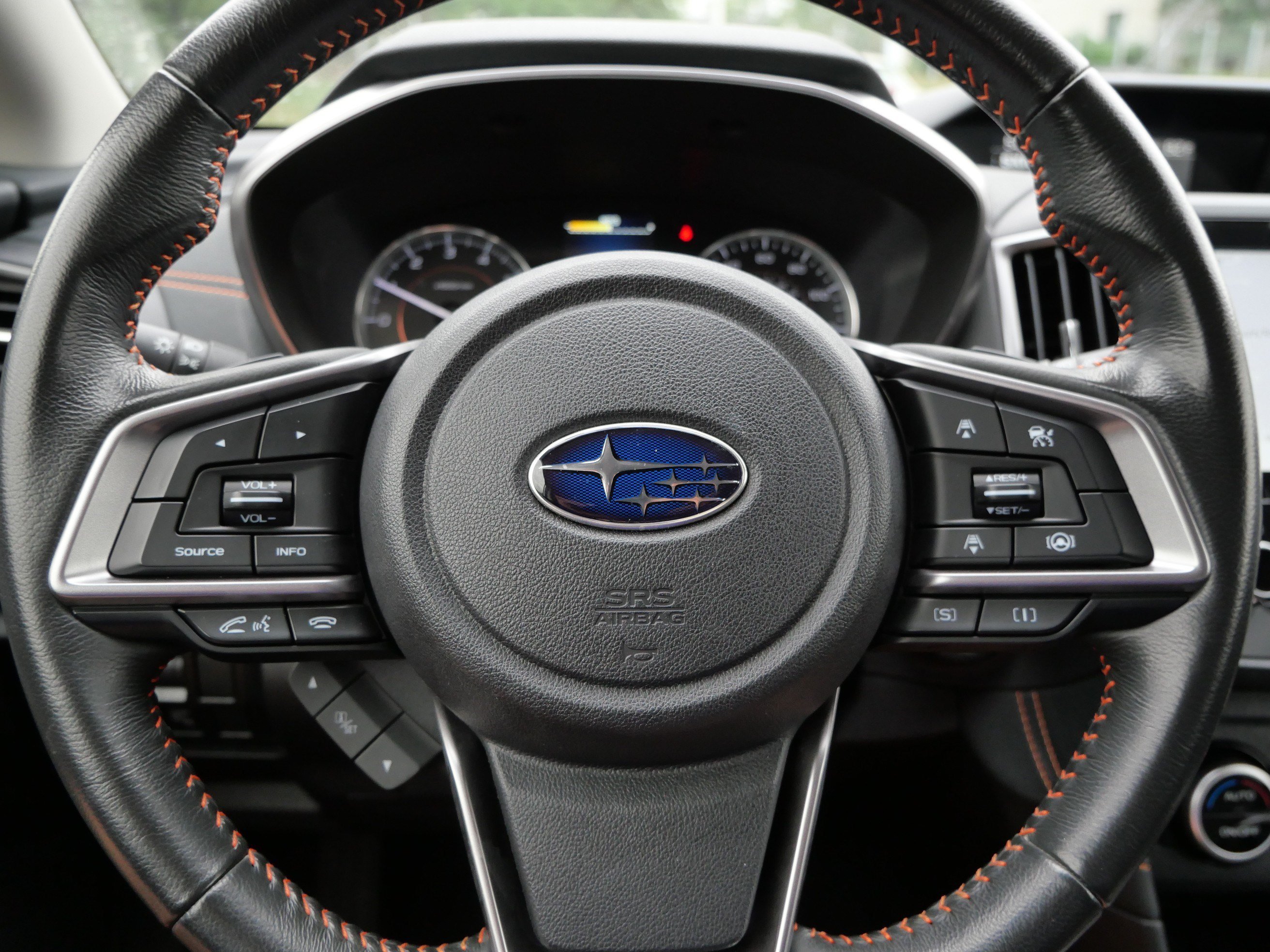 Used 2023 Ice Silver Metallic Subaru Limited image 25