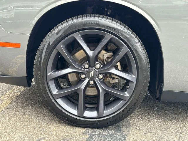 Used 2023 Destroyer Gray Clearcoat Dodge SXT image 8