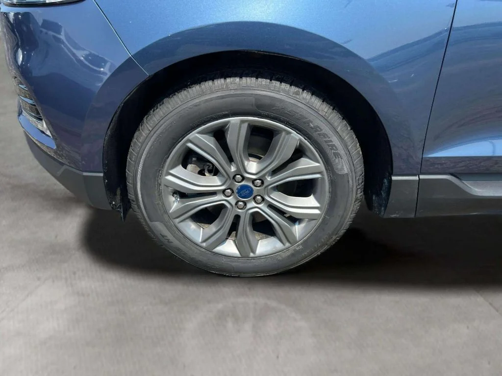 Used 2019 Blue Metallic Ford Titanium image 7
