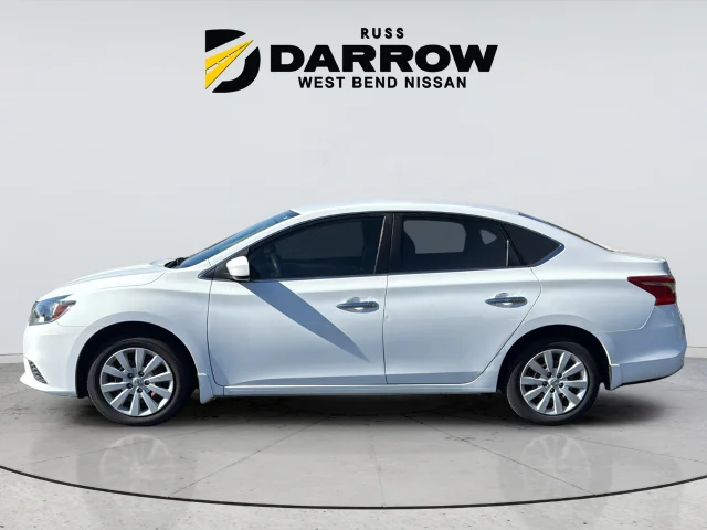 Used 2016 Nissan Sentra S with VIN 3N1AB7AP5GY318007 for sale in West Bend, WI