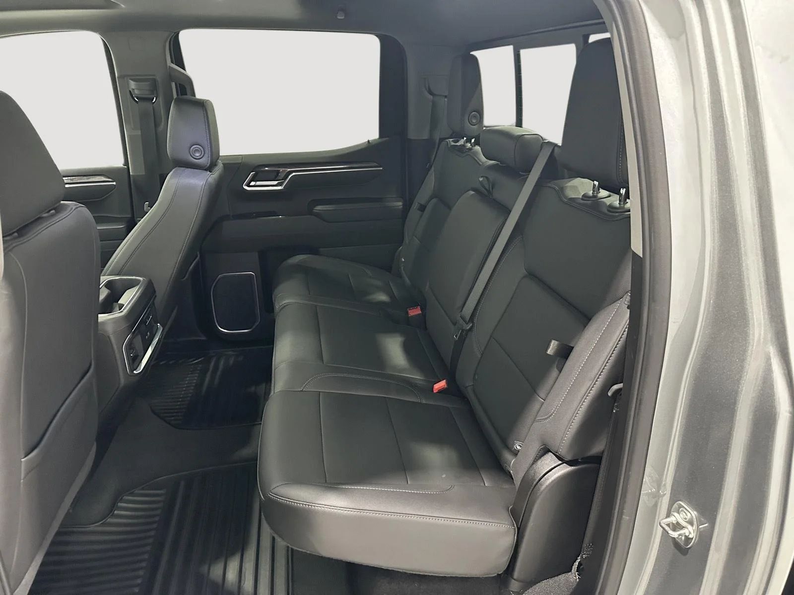 Used 2025 Sterling Gray Metallic Chevrolet LTZ image 24