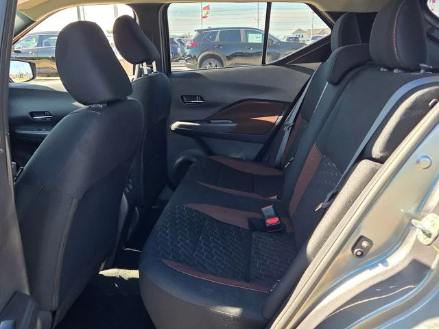 Used 2024 Gray Nissan SR image 6