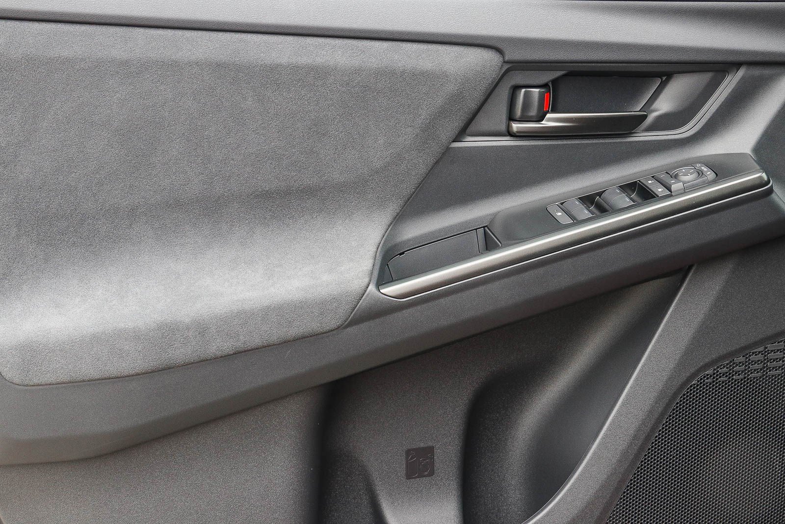 New 2026 Wind Chill Pearl Toyota SE image 23