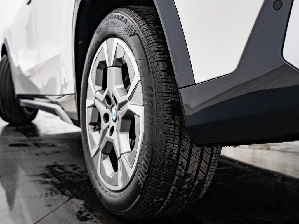 Used 2025 Alpine White BMW xDrive28i image 47