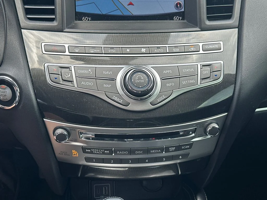Used 2020 Gray INFINITI LUXE image 27