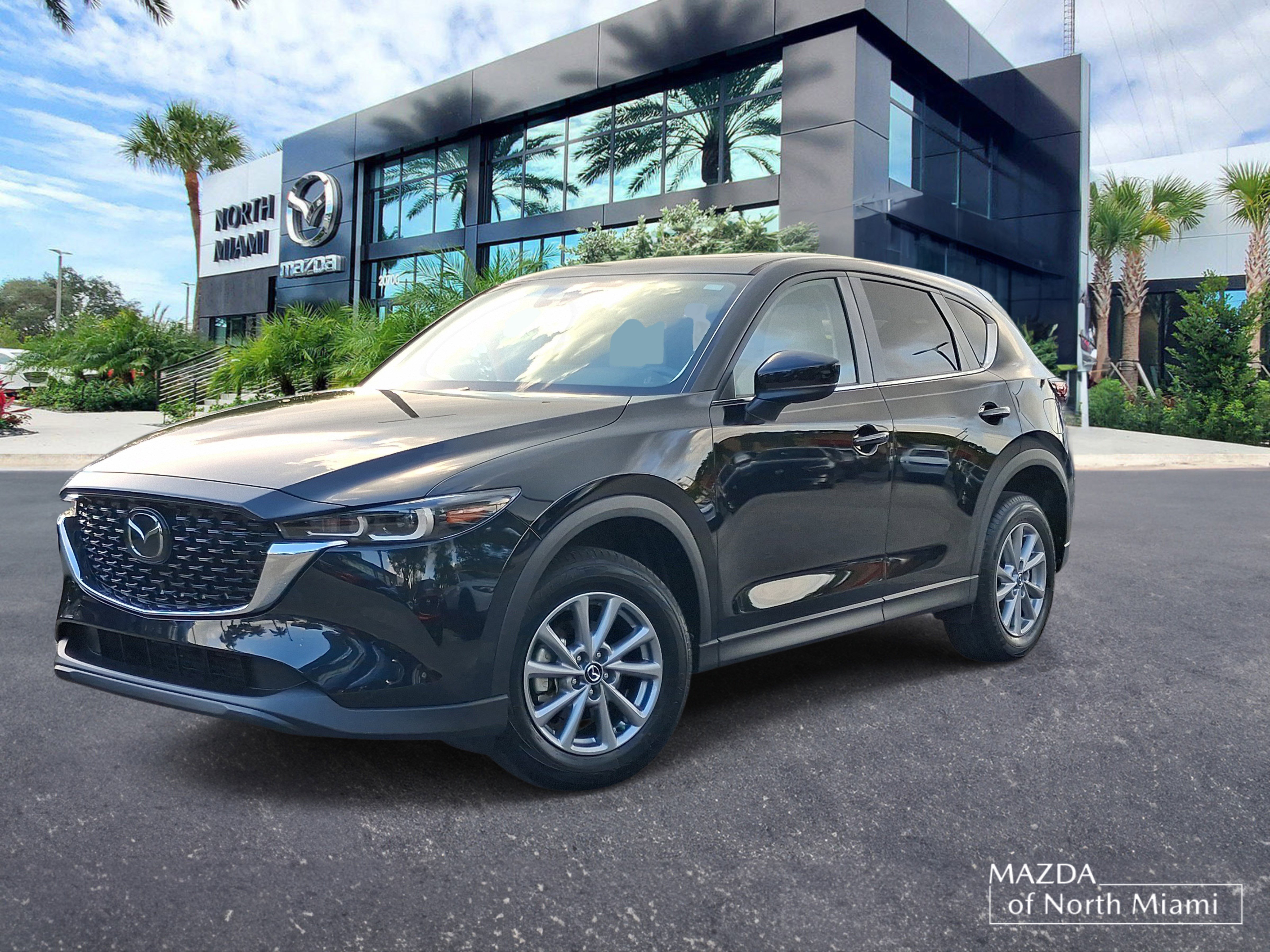 2023 Mazda CX-5 S Preferred package Auto AWD's photo