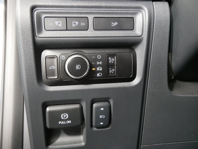 Used 2023 Azure Gray Metallic Tri-Coat Ford Crew Cab Tremor image 28