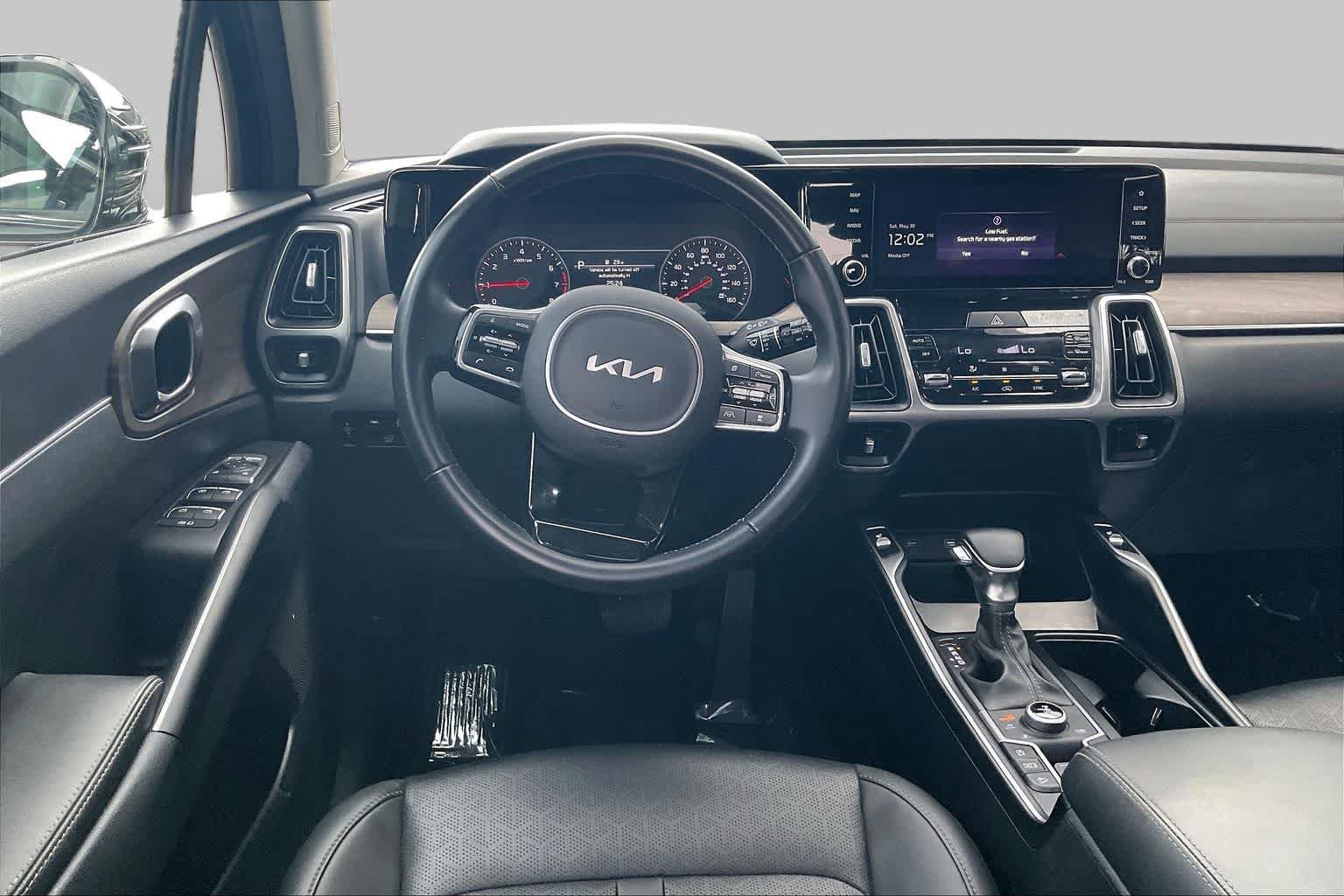 Pre-Owned 2023 Kia Sorento X-Line EX